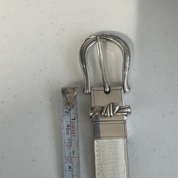 Brighton Leather Croc Embossed White/Beige Belt Ornate Silver Buckle Reversible main image 7